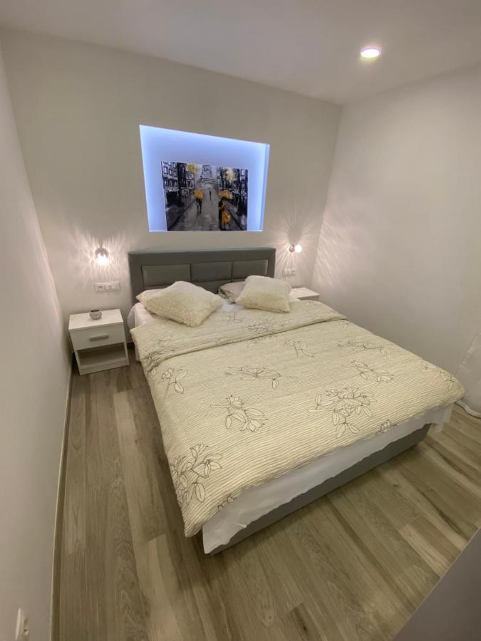 Apartment Bono Baska Voda Bagian luar foto