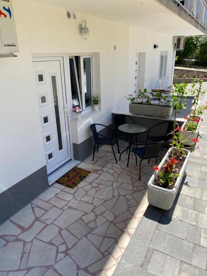 Apartment Bono Baska Voda Bagian luar foto