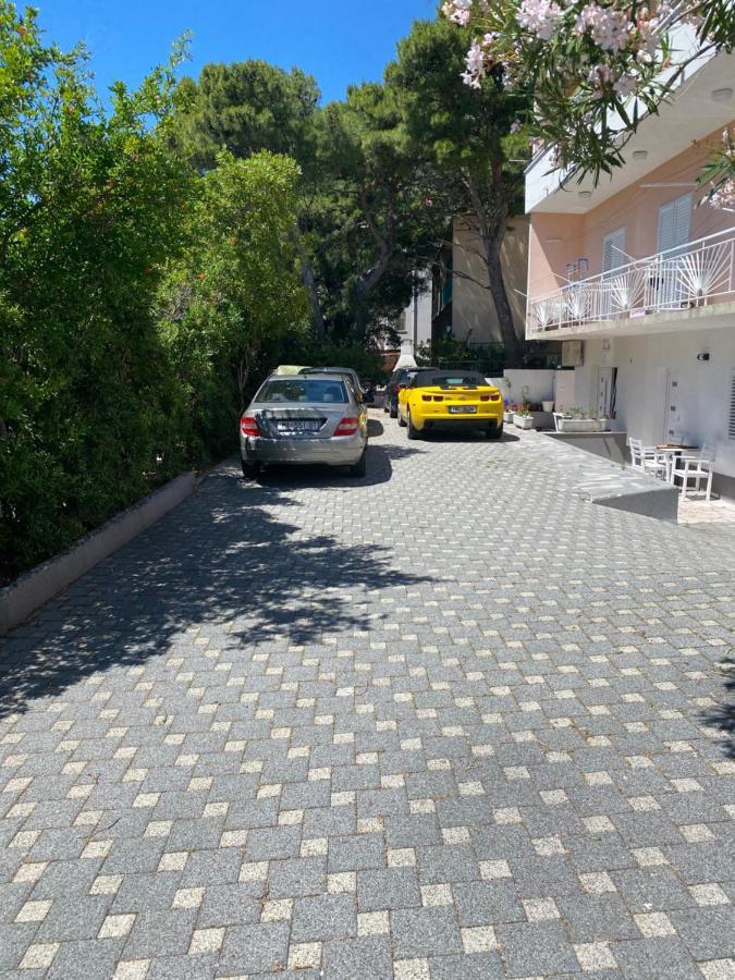 Apartment Bono Baska Voda Bagian luar foto